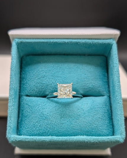 Princess Cut Diamond Engagement Ring