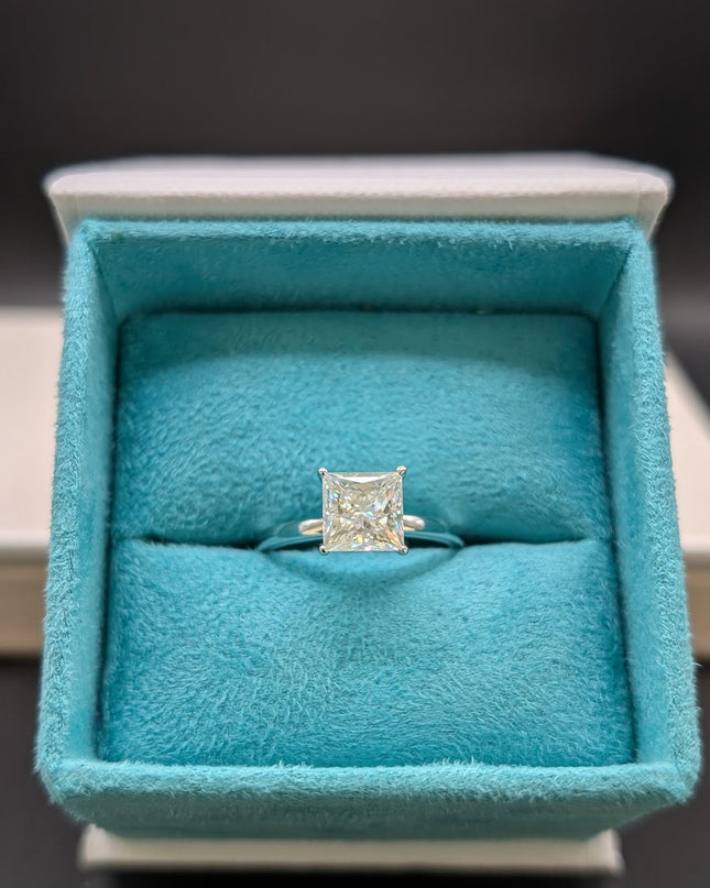Princess Cut Diamond Engagement Ring
