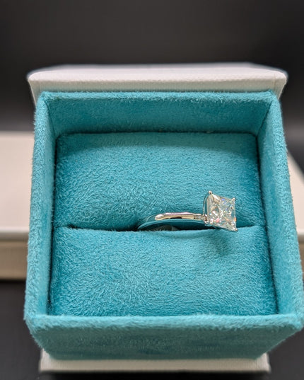 Princess Cut Diamond Engagement Ring