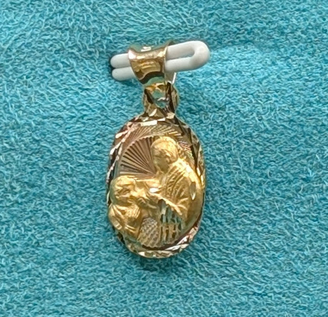 14K Gold Religious Blessings Oval Shape Pendent