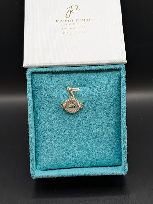 14K Gold 15 Años Pendent