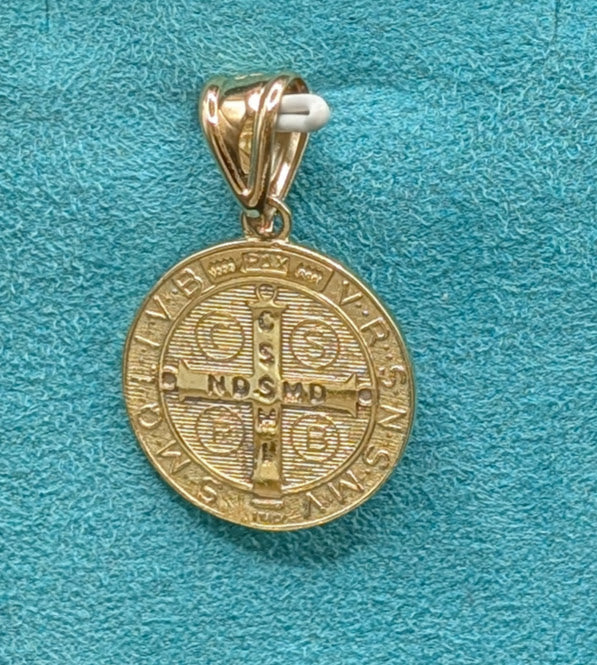 14K Gold Cross Medallion Pendent