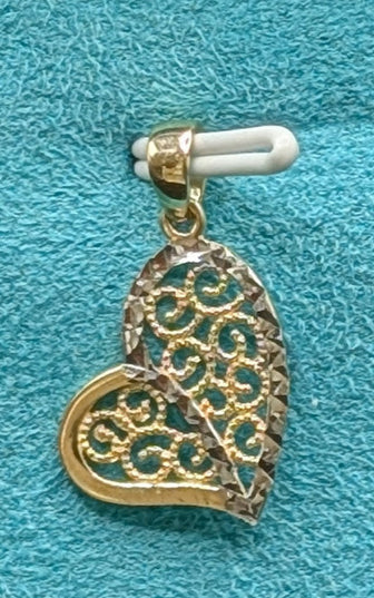14K Gold Light Heart Vine Pattern Pendant