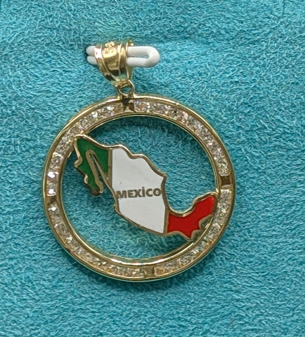 14K Gold Mexico Country w/ CZ Ring Pendant
